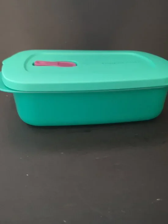 Tupperware CrystalWave Plus Rectangular Container for Microwave Reheating New - Picture 2 of 6